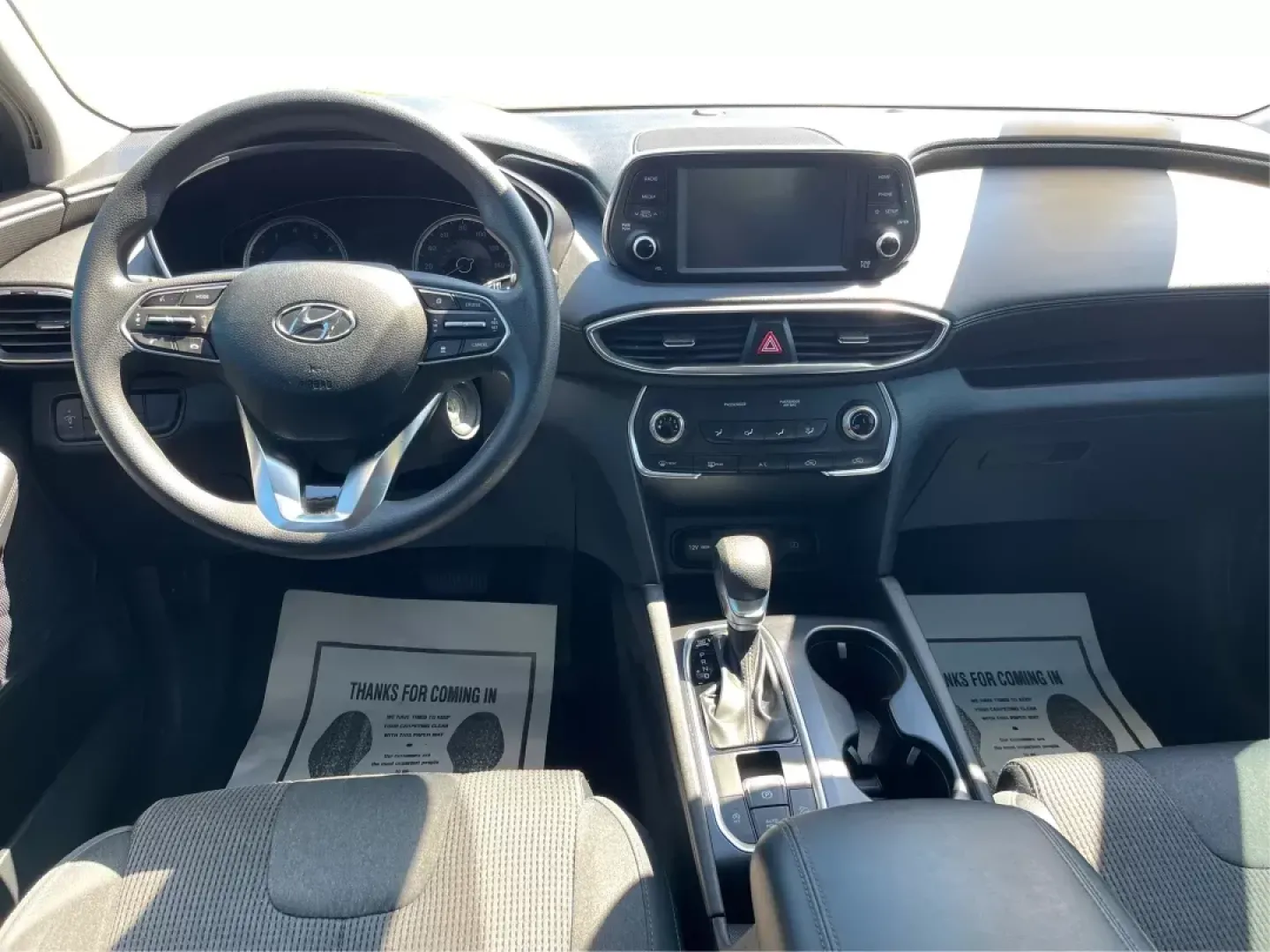 2019 Hyundai Santa Fe SE 2.4 AWD (5NMS2CAD9KH) with an 2.4L L4 DOHC 16V engine, 8-Speed Automatic transmission, located at 880 E. National Road, OH, 45377, (937) 908-9800, 39.891918, -84.183975 - Photo#21
