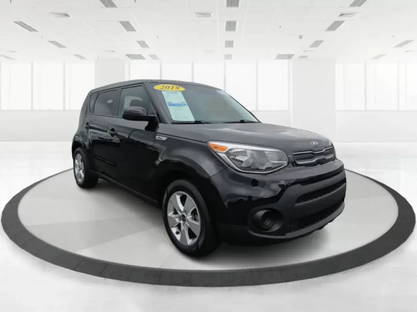 2019 Kia Soul Base 6A (KNDJN2A26K7) with an 1.6L L4 DOHC 16V engine, 6-Speed Automatic transmission, located at 1184 Kauffman Ave, Fairborn, OH, 45324, (937) 908-9800, 39.807072, -84.031563 - Photo#0