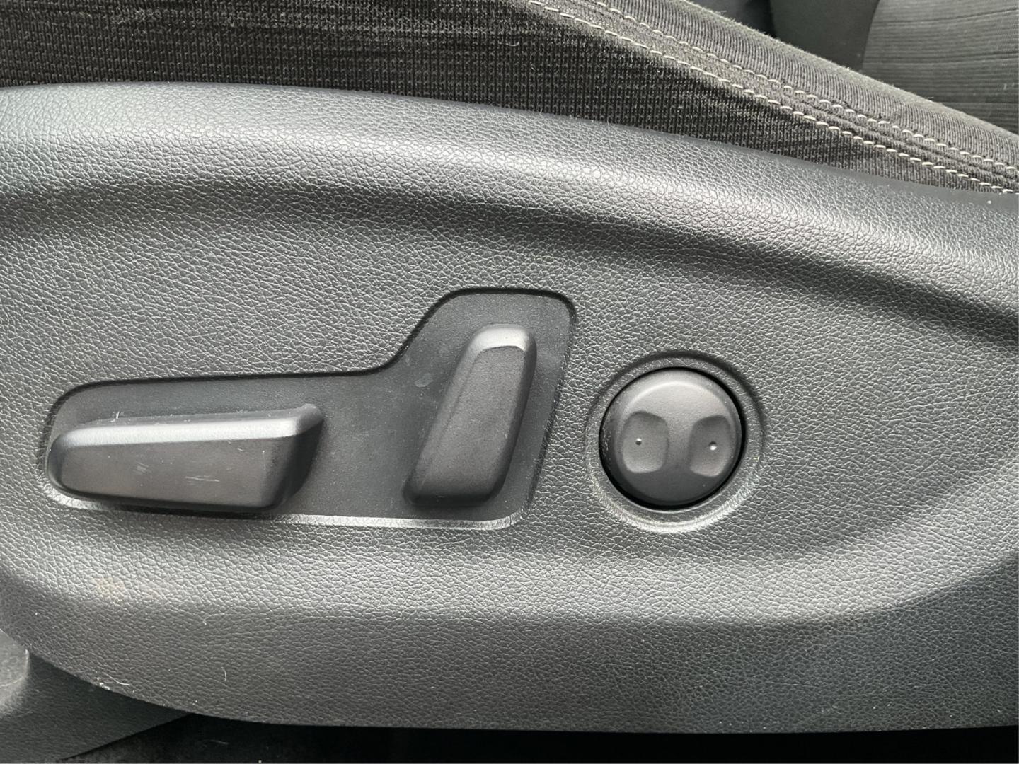 2019 Kia Sportage LX (KNDPMCAC2K7) with an Theta II 2.4L I-4 gasoline direct injection engine, located at 1951 S Dayton Lakeview Rd., New Carlisle, OH, 45344, (937) 908-9800, 39.890999, -84.050255 - Photo#17