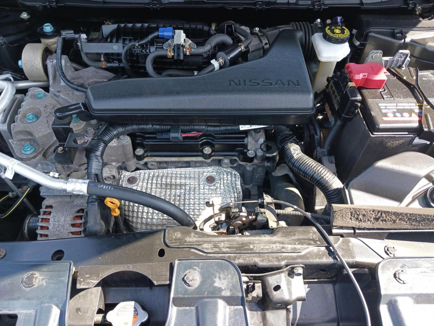 2019 Nissan Rogue SV AWD (KNMAT2MV8KP) with an 2.5L L4 DOHC 16V engine, Continuously Variable Transmission transmission, located at 880 E. National Road, OH, 45377, (937) 908-9800, 39.891918, -84.183975 - Photo#10