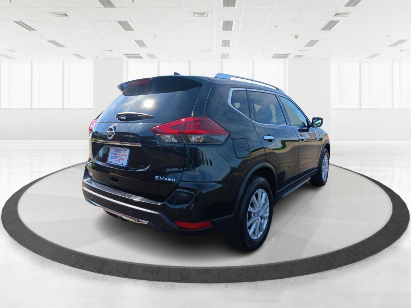 2019 Nissan Rogue SV AWD (KNMAT2MV8KP) with an 2.5L L4 DOHC 16V engine, Continuously Variable Transmission transmission, located at 880 E. National Road, OH, 45377, (937) 908-9800, 39.891918, -84.183975 - Photo#2