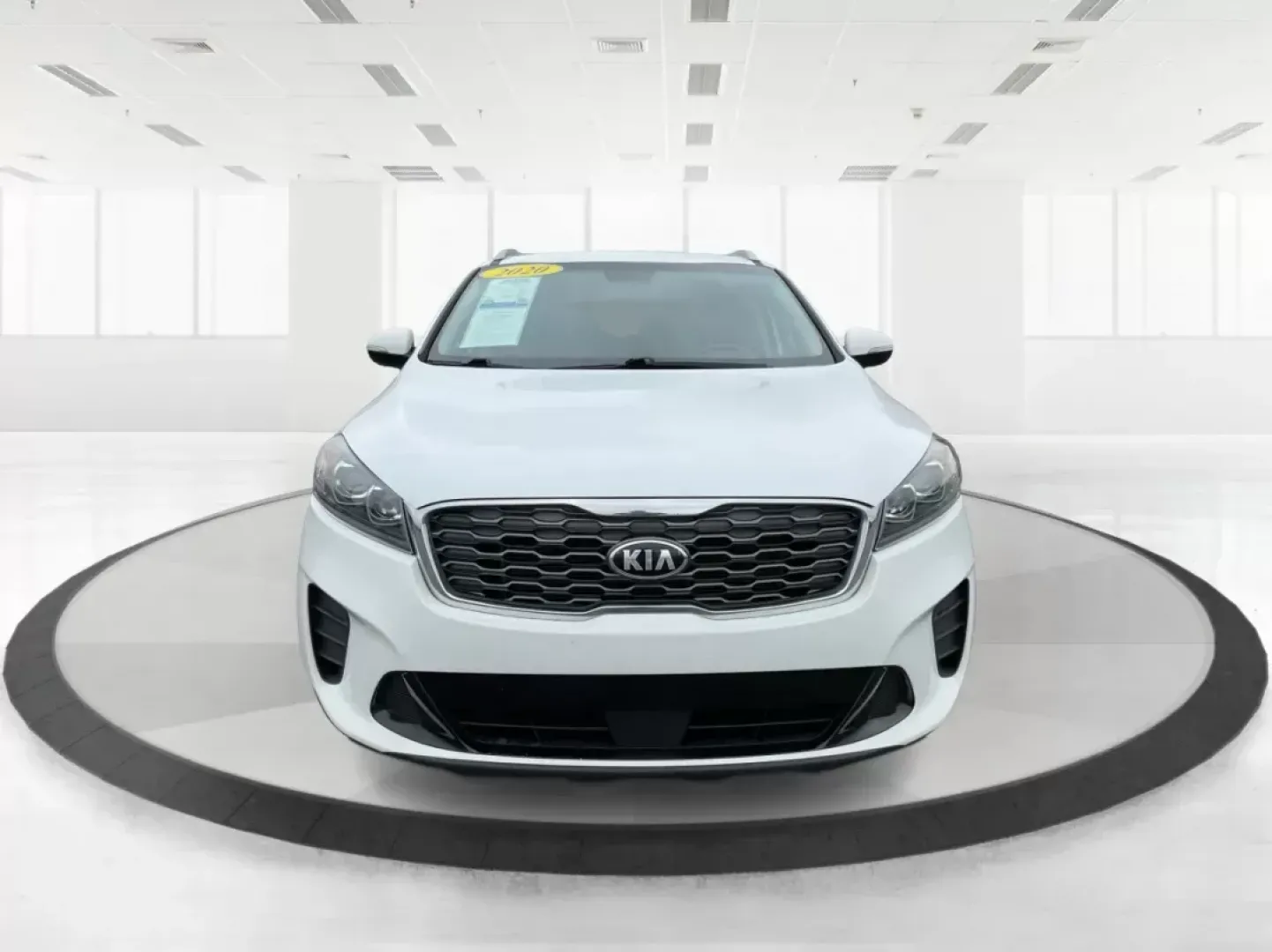 2020 Kia Sorento 2.4L LX (5XYPGDA38LG) with an 2.4L I-4 gasoline direct injection engine, located at 1184 Kauffman Ave, Fairborn, OH, 45324, (937) 908-9800, 39.807072, -84.031563 - Photo#5