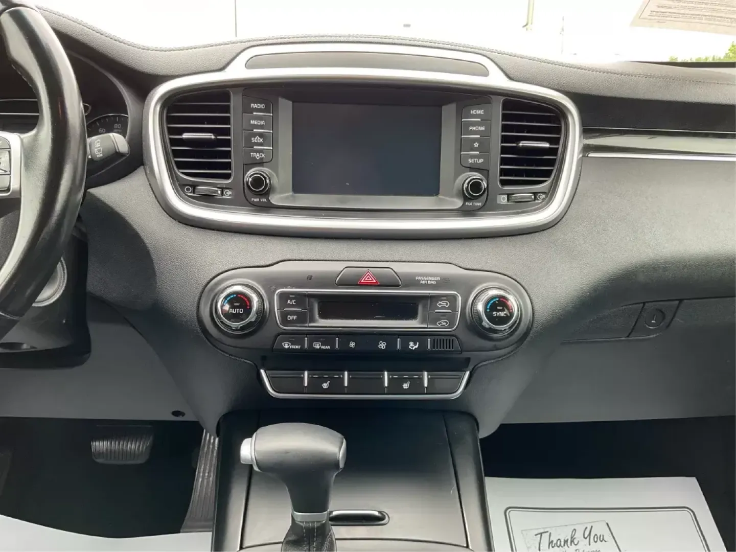 2020 Kia Sorento 2.4L LX (5XYPGDA38LG) with an 2.4L I-4 gasoline direct injection engine, located at 1184 Kauffman Ave, Fairborn, OH, 45324, (937) 908-9800, 39.807072, -84.031563 - Photo#11