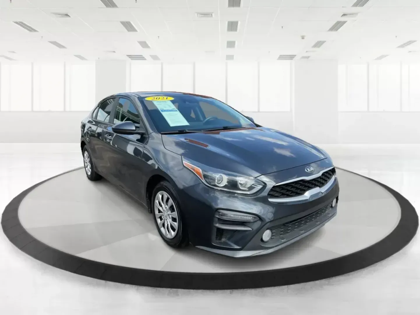 2021 Kia Forte FE (3KPF24AD5ME) with an 2L I-4 DOHC engine, located at 4508 South Dixie Dr, Moraine, OH, 45439, (937) 908-9800, 39.807072, -84.031563 - Photo#0