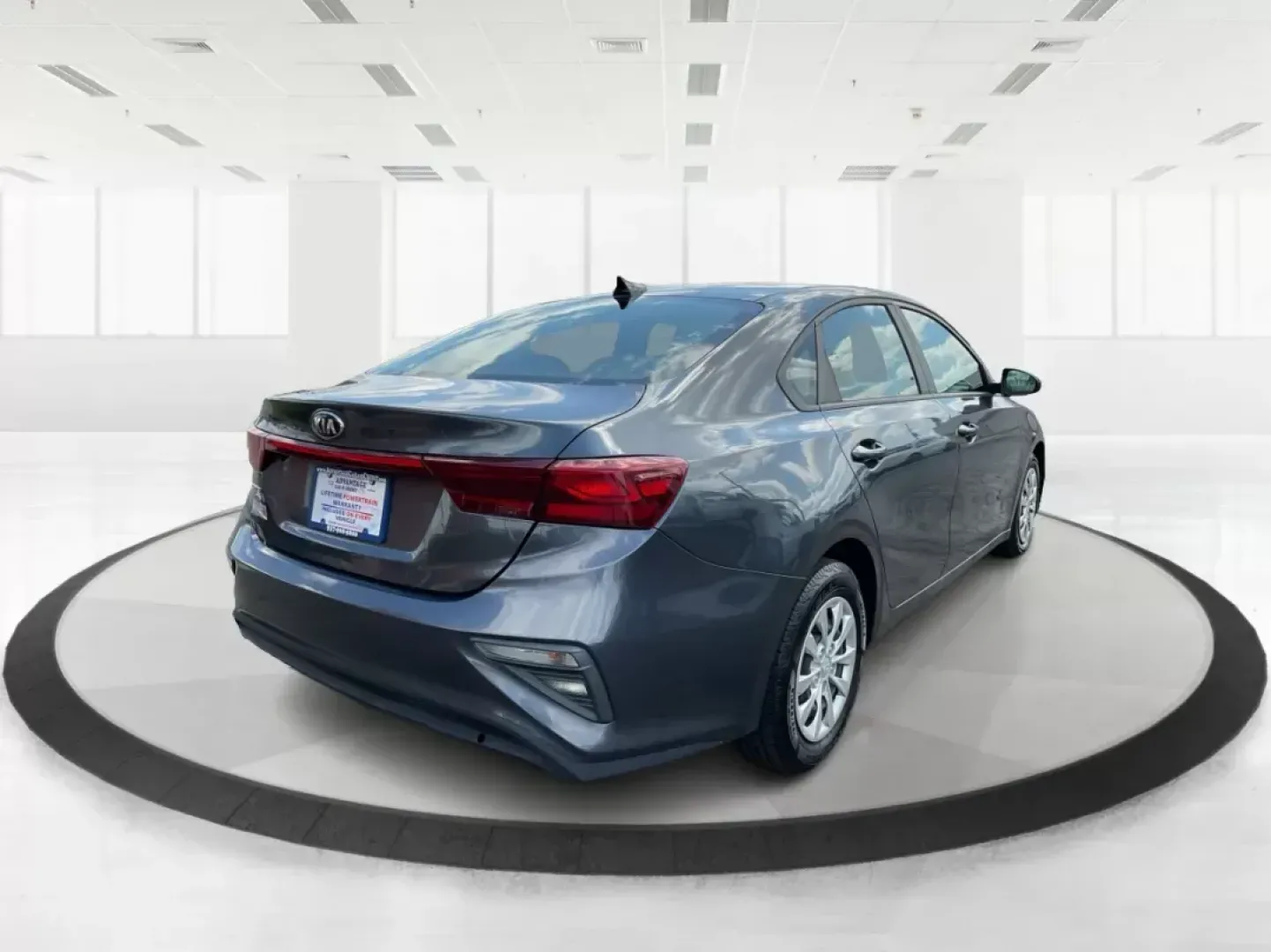 2021 Kia Forte FE (3KPF24AD5ME) with an 2L I-4 DOHC engine, located at 4508 South Dixie Dr, Moraine, OH, 45439, (937) 908-9800, 39.807072, -84.031563 - Photo#2