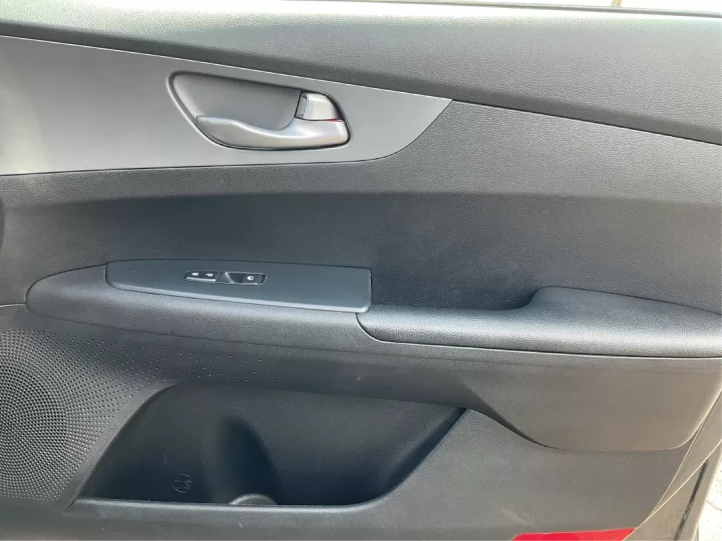 2021 Kia Forte FE (3KPF24AD5ME) with an 2L I-4 DOHC engine, located at 4508 South Dixie Dr, Moraine, OH, 45439, (937) 908-9800, 39.807072, -84.031563 - Photo#17