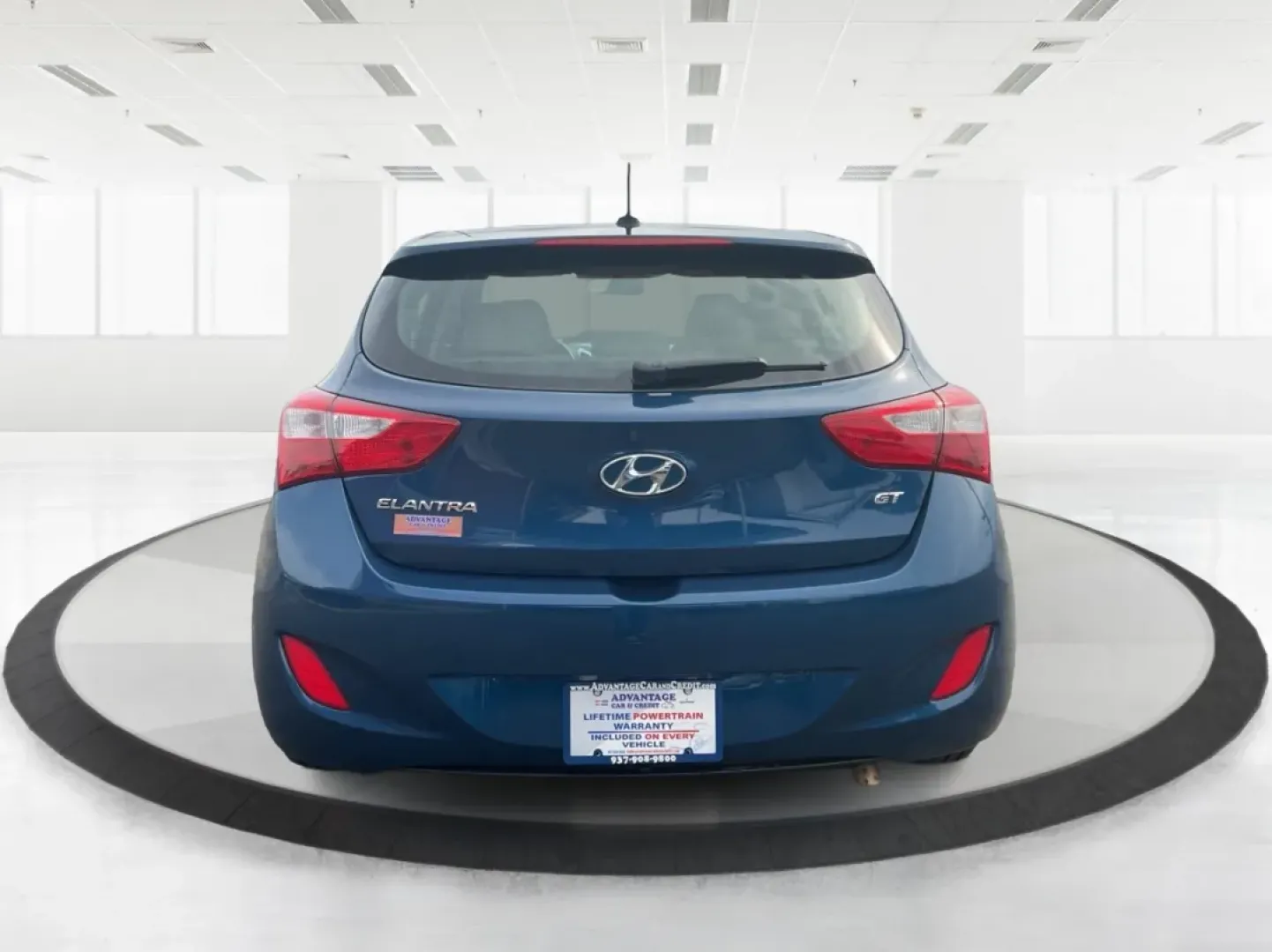 2014 Hyundai Elantra GT GT (KMHD35LH4EU) with an Other engine, located at 4508 South Dixie Dr, Moraine, OH, 45439, (937) 908-9800, 39.689976, -84.218452 - **Discover Your Next Adventure with the 2014 Hyundai Elantra GT at Advantage Car and Credit!**<br /> <br /> Are you searching for a reliable vehicle that fits seamlessly into both your daily routine and your weekend getaways? Look no further than the 2014 Hyundai Elantra GT, available at Advantage C - Photo#3