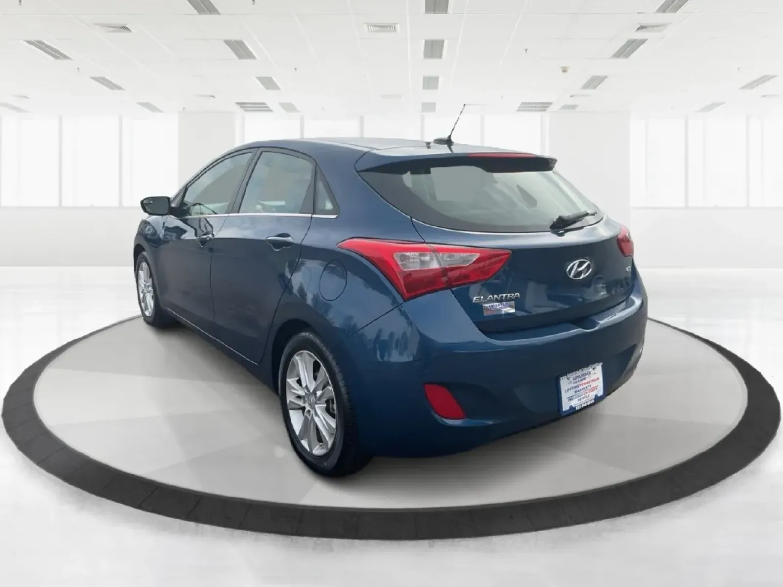 2014 Hyundai Elantra GT GT (KMHD35LH4EU) with an Other engine, located at 1184 Kauffman Ave, Fairborn, OH, 45324, (937) 908-9800, 39.807072, -84.030914 - **Discover Your Next Adventure with the 2014 Hyundai Elantra GT at Advantage Car and Credit!**<br /> <br /> Are you searching for a reliable vehicle that fits seamlessly into both your daily routine and your weekend getaways? Look no further than the 2014 Hyundai Elantra GT, available at Advantage C - Photo#4