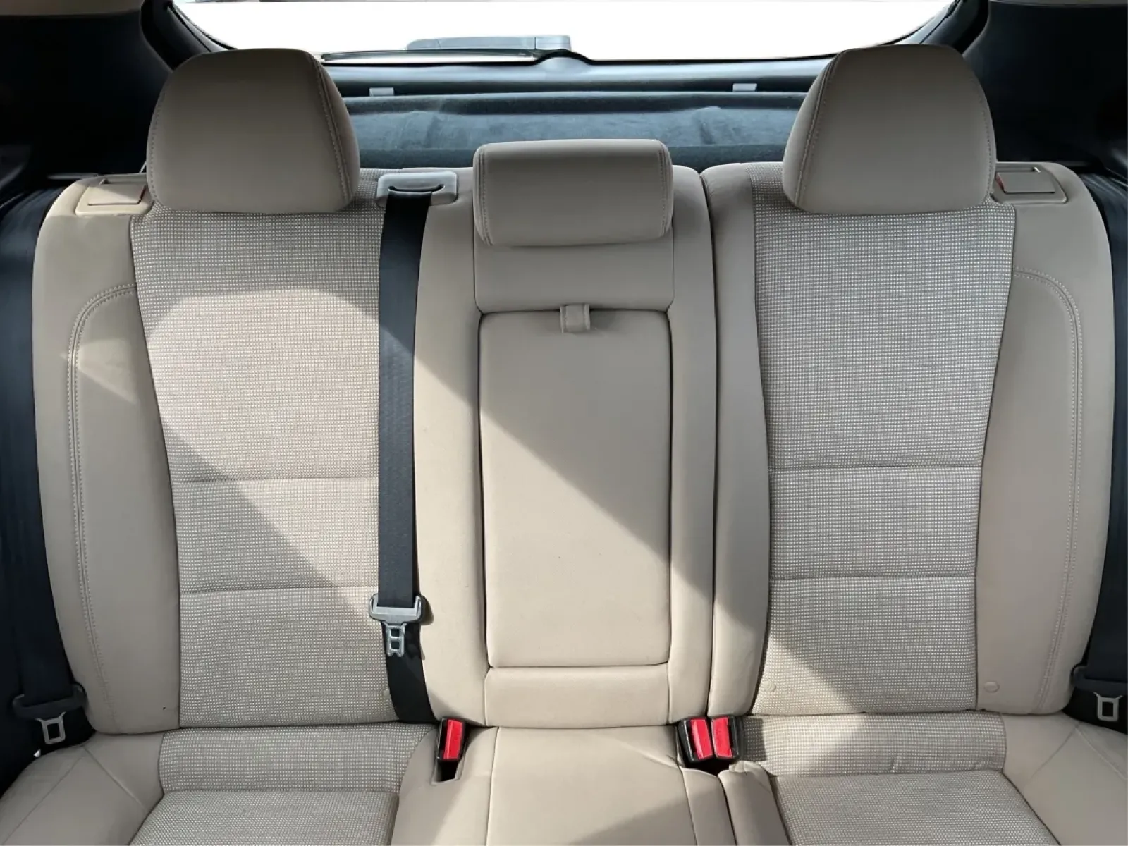 2014 Hyundai Elantra GT GT (KMHD35LH4EU) with an Other engine, located at 1184 Kauffman Ave, Fairborn, OH, 45324, (937) 908-9800, 39.807072, -84.030914 - **Discover Your Next Adventure with the 2014 Hyundai Elantra GT at Advantage Car and Credit!**<br /> <br /> Are you searching for a reliable vehicle that fits seamlessly into both your daily routine and your weekend getaways? Look no further than the 2014 Hyundai Elantra GT, available at Advantage C - Photo#13