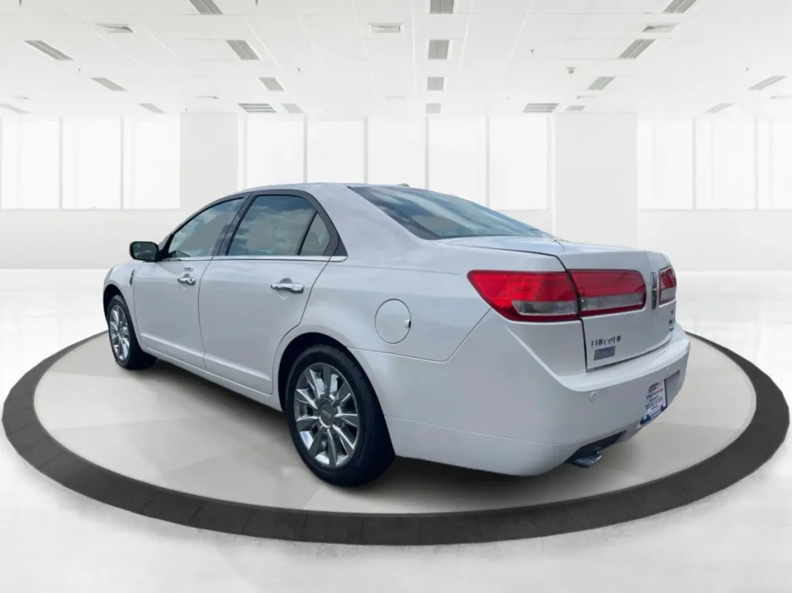 2012 Lincoln MKZ Base (3LNHL2JC1CR) with an Other engine, located at 401 Woodman Dr, Riverside, OH, 45431, (937) 908-9800, 39.760899, -84.123421 - **Discover Luxury and Comfort with the 2012 Lincoln MKZ at Advantage Car and Credit!**<br /> <br /> Imagine gliding through the streets of Fairborn, OH in a stylish and comfortable sedan that's perfect for your daily commute or weekend adventures. The 2012 Lincoln MKZ is more than just a car; it's a - Photo#4