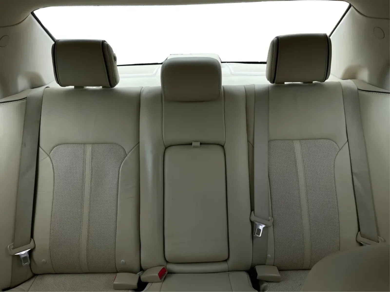 2012 Lincoln MKZ Base (3LNHL2JC1CR) with an Other engine, located at 401 Woodman Dr, Riverside, OH, 45431, (937) 908-9800, 39.760899, -84.123421 - **Discover Luxury and Comfort with the 2012 Lincoln MKZ at Advantage Car and Credit!**<br /> <br /> Imagine gliding through the streets of Fairborn, OH in a stylish and comfortable sedan that's perfect for your daily commute or weekend adventures. The 2012 Lincoln MKZ is more than just a car; it's a - Photo#14