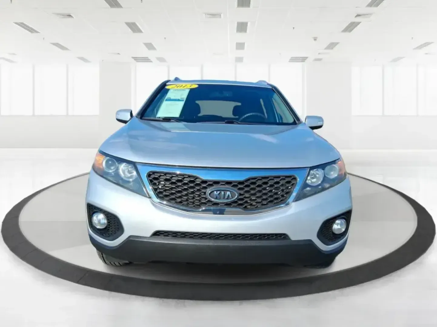 2013 Kia Sorento LX (5XYKTCA64DG) with an 2.4L I-4 gasoline direct injection engine, 6-Speed Automatic transmission, located at 1230 East Main St, Xenia, OH, 45385, (937) 908-9800, 39.688026, -83.910172 - Load up the kids, the dog, and the groceries-or point the hood toward a weekend escape at John Bryan State Park-because this 2013 Kia Sorento LX is the kind of practical SUV that fits real life in Greene County. With confident all-weather capability, flexible seating, and everyday comfort, it's idea - Photo#7