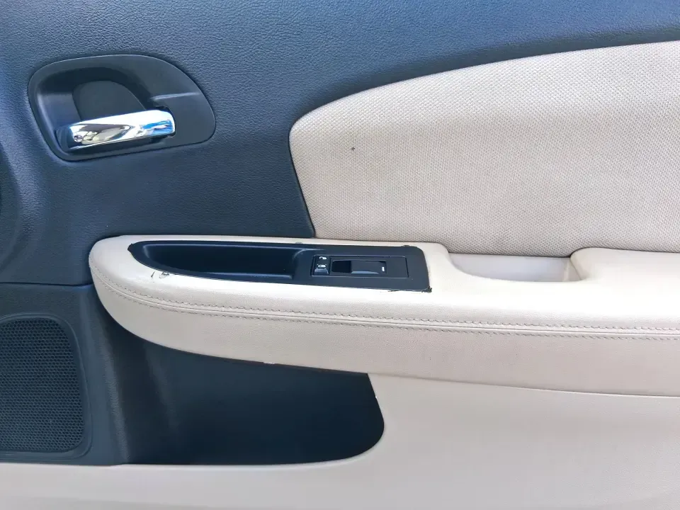 2014 Dodge Avenger SE (1C3CDZAB7EN) with an 2.4L L4 DOHC 16V engine, 4-Speed Automatic transmission, located at 4508 South Dixie Dr, Moraine, OH, 45439, (937) 908-9800, 39.689976, -84.218452 - Need a dependable sedan for the daily commute down I-75, quick school drop-offs, or weekend errands around Dayton-without the stress of traditional bank financing? This 2014 Dodge Avenger SE is a practical, comfortable choice for budget-conscious buyers who want a straightforward ride with the right - Photo#20