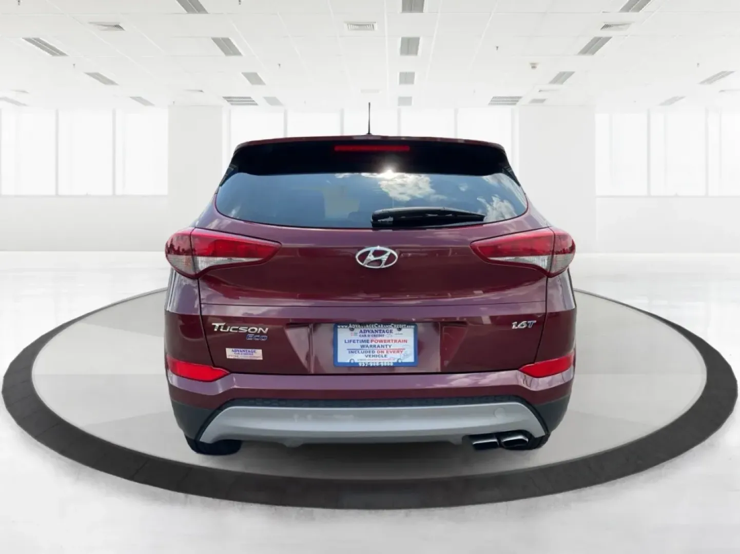 2017 Hyundai Tucson Eco (KM8J33A24HU) with an 1.6L I-4 gasoline direct injection engine, located at 401 Woodman Dr, Riverside, OH, 45431, (937) 908-9800, 39.760899, -84.123421 - ### Discover the Perfect SUV for Your Adventures: 2017 Hyundai Tucson Eco at Advantage Car and Credit<br /> <br /> Are you searching for a reliable SUV that fits seamlessly into your active lifestyle? Look no further! The 2017 Hyundai Tucson Eco is the perfect companion for weekend adventures, daily - Photo#3