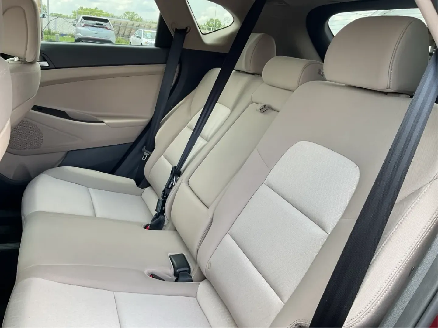 2017 Hyundai Tucson Eco (KM8J33A24HU) with an 1.6L I-4 gasoline direct injection engine, located at 1099 N County Rd 25A , Troy, OH, 45373, (937) 908-9800, 40.057079, -84.212883 - ### Discover the Perfect SUV for Your Adventures: 2017 Hyundai Tucson Eco at Advantage Car and Credit<br /> <br /> Are you searching for a reliable SUV that fits seamlessly into your active lifestyle? Look no further! The 2017 Hyundai Tucson Eco is the perfect companion for weekend adventures, daily - Photo#10