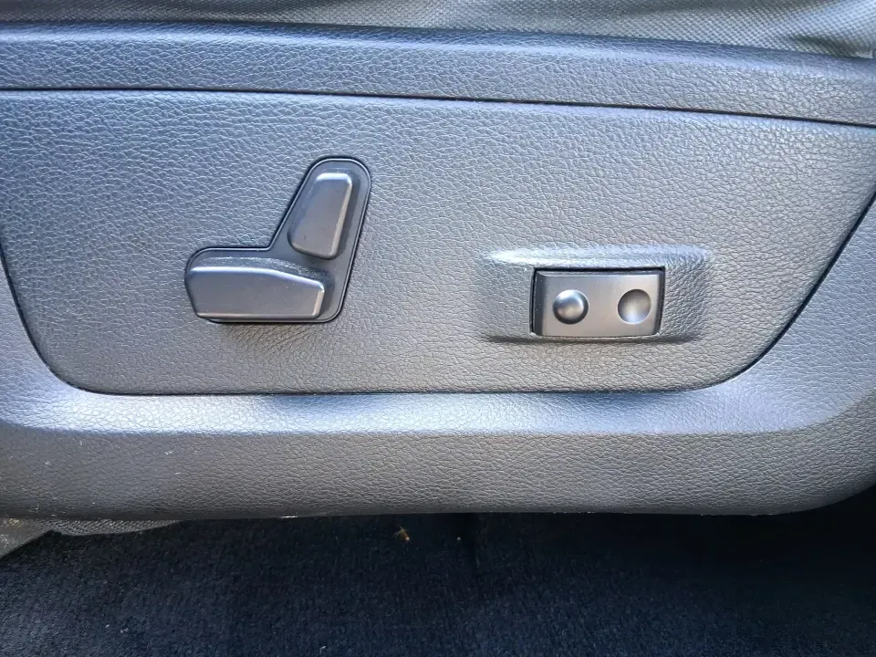 2014 Ram 1500 Big Horn (1C6RR7LT8ES) with an 5.7L V8 OHV 16V engine, 6-Speed Automatic transmission, located at 1184 Kauffman Ave, Fairborn, OH, 45324, (937) 908-9800, 39.807072, -84.030914 - Picture your next weekend: a boat hooked up, the bed packed with coolers and camping gear, and the whole crew riding comfortably as you roll out of Piqua toward Indian Lake or a ball tournament in Troy. This 2014 Ram 1500 Big Horn Crew Cab 4WD is built for real life in West Central Ohio-workdays, fa - Photo#17