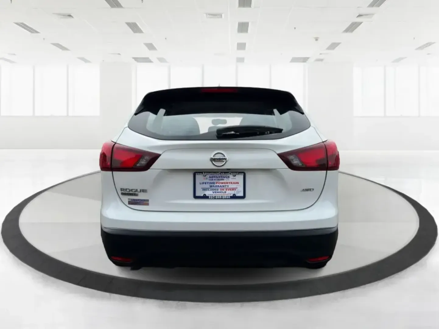 2018 Nissan Rogue S (JN1BJ1CRXJW) with an 2L I-4 gasoline direct injection engine, CVT transmission, located at 1099 N County Rd 25A , Troy, OH, 45373, (937) 908-9800, 40.057079, -84.212883 - Pack up the kids, load the groceries, or point the hood toward a weekend getaway-this 2018 Nissan Rogue S in Glacier White is the kind of everyday SUV that fits real life in Troy. With a comfortable cabin, practical cargo space, and confidence-inspiring AWD capability, it's ideal for long commutes, - Photo#3