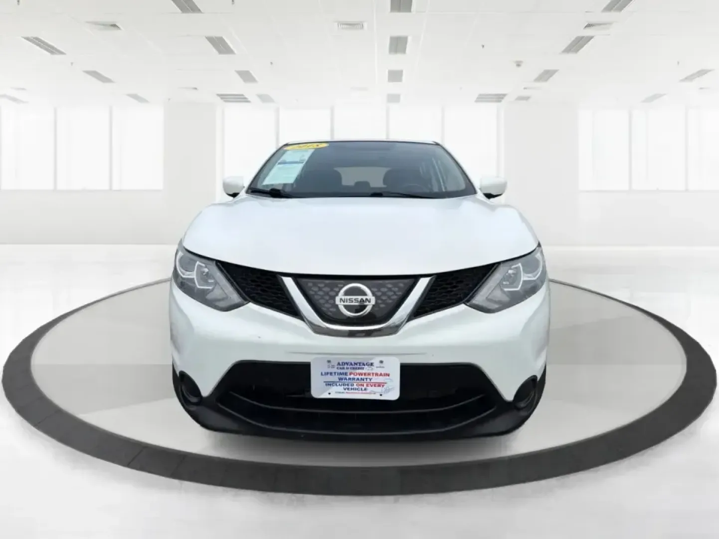 2018 Nissan Rogue S (JN1BJ1CRXJW) with an 2L I-4 gasoline direct injection engine, CVT transmission, located at 1099 N County Rd 25A , Troy, OH, 45373, (937) 908-9800, 40.057079, -84.212883 - Pack up the kids, load the groceries, or point the hood toward a weekend getaway-this 2018 Nissan Rogue S in Glacier White is the kind of everyday SUV that fits real life in Troy. With a comfortable cabin, practical cargo space, and confidence-inspiring AWD capability, it's ideal for long commutes, - Photo#7