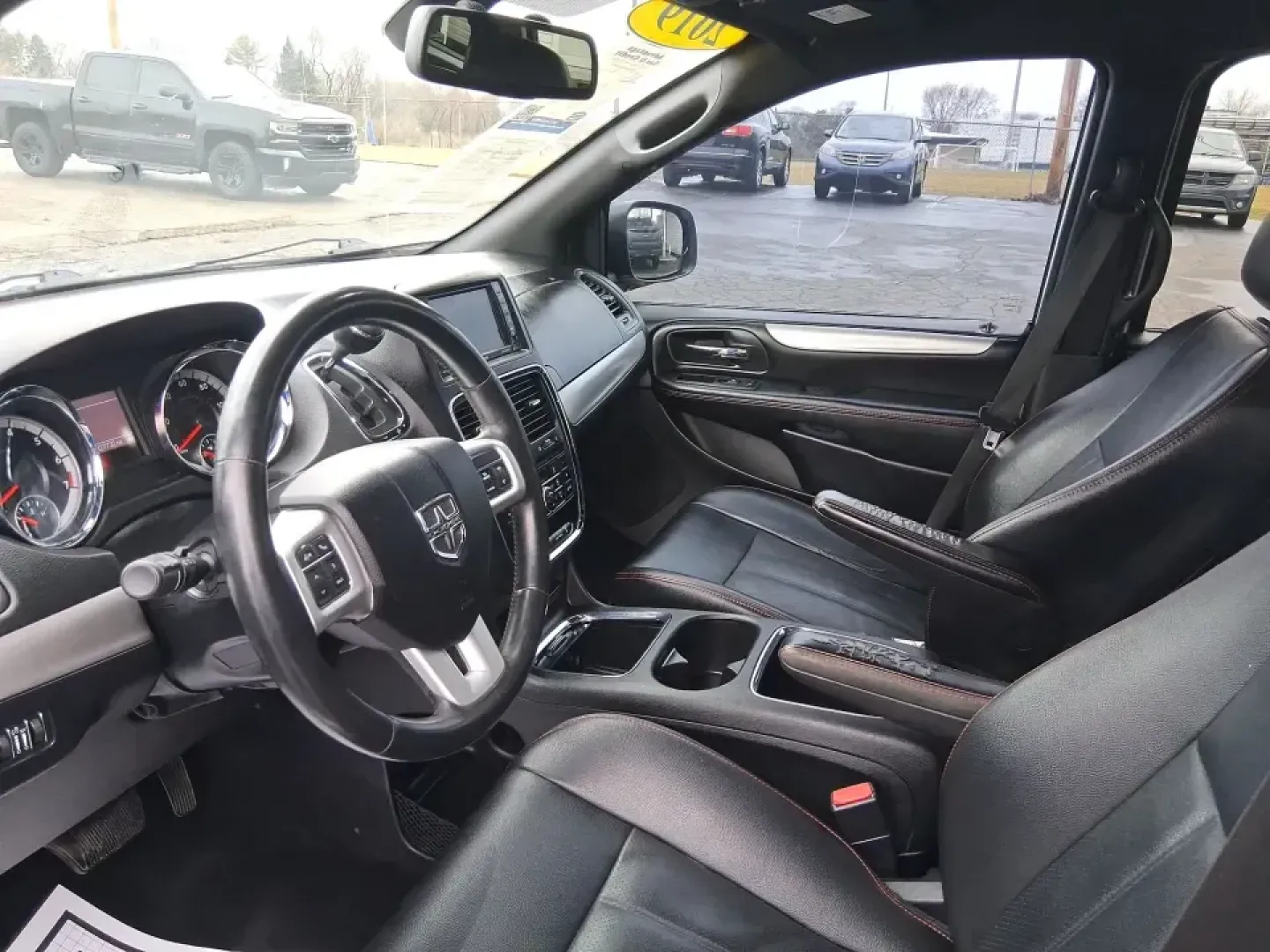 2019 Dodge Grand Caravan GT (2C4RDGEG1KR) with an Pentastar 3.6L V-6 DOHC engine, 6A transmission, located at 1951 S Dayton Lakeview Rd., New Carlisle, OH, 45344, (937) 908-9800, 39.890999, -84.050255 - Life gets busy fast-school drop-offs, grocery runs, weekend tournaments, and the occasional road trip to reset. This 2019 Dodge Grand Caravan GT is built for real-life schedules, giving growing families, rideshare-friendly commuters, and budget-conscious buyers the space and comfort of a well-equipp - Photo#9