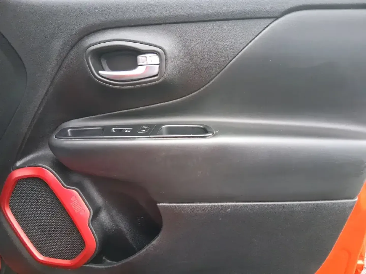 2016 Jeep Renegade Trailhawk (ZACCJBCT5GP) with an Tigershark MultiAir 2.4L I-4 variable valve contro engine, 9A transmission, located at 401 Woodman Dr, Riverside, OH, 45431, (937) 908-9800, 39.760899, -84.123421 - Weekend escapes, snowy commutes, and everyday errands feel easier when your crossover is ready for whatever Ohio throws your way. This **2016 Jeep Renegade Trailhawk** in eye-catching **Omaha Orange** is built for drivers who want real capability in a city-friendly size-perfect for exploring MetroPa - Photo#20