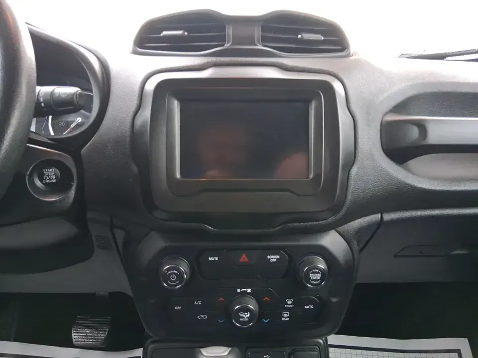 2018 Jeep Renegade Upland Edition 4x4 (ZACCJBAB1JP) with an Tigershark MultiAir 2.4L I-4 variable valve contro engine, 6M transmission, located at 4508 South Dixie Dr, Moraine, OH, 45439, (937) 908-9800, 39.689976, -84.218452 - Weekend getaways to John Bryan State Park, snowy commutes down US-35, or daily school-and-grocery runs around Xenia all get easier when you've got a compact SUV that's sized for city parking but ready for Ohio backroads. This 2018 Jeep Renegade Upland Edition 4x4 brings that go-anywhere, do-everythi - Photo#13