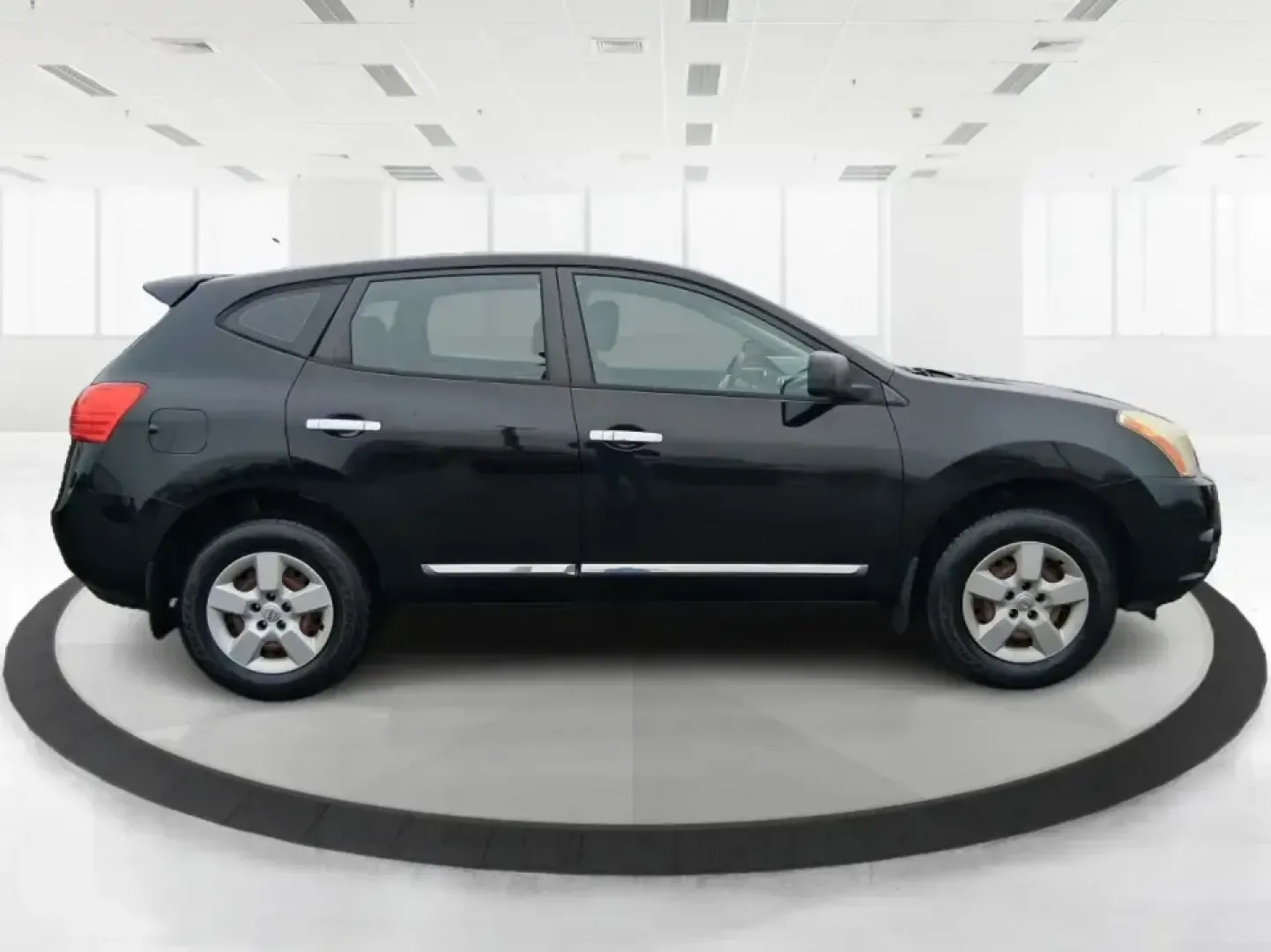 2013 Nissan Rogue S (JN8AS5MV5DW) with an 2.5L I-4 DOHC engine, Continuously Variable Transmission transmission, located at 1184 Kauffman Ave, Fairborn, OH, 45324, (937) 908-9800, 39.807072, -84.030914 - Need one SUV that can handle Ohio weather, school drop-offs, and weekend getaways without blowing the budget? This **2013 Nissan Rogue S** is a practical, go-anywhere compact SUV that fits real life in **Fairborn, OH**-whether you're commuting toward Wright-Patterson AFB, running errands near Downto - Photo#1