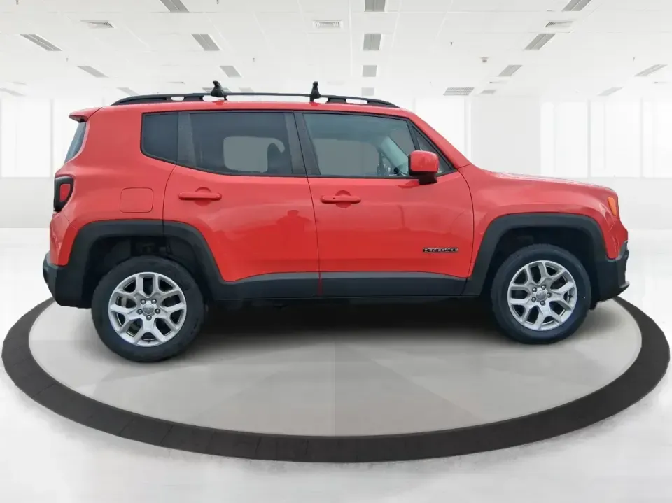 2016 Jeep Renegade Latitude (ZACCJBBT1GP) with an 2.4L L4 DOHC 16V engine, 6M transmission, located at 1184 Kauffman Ave, Fairborn, OH, 45324, (937) 908-9800, 39.807072, -84.030914 - Picture your next Ohio weekend: a quick commute from Fairborn to Wright-Patterson AFB during the week, then a spontaneous road trip to Yellow Springs or an afternoon exploring the trails near John Bryan State Park when the weather's perfect. This 2016 Jeep Renegade Latitude in bold Colorado Red is b - Photo#1