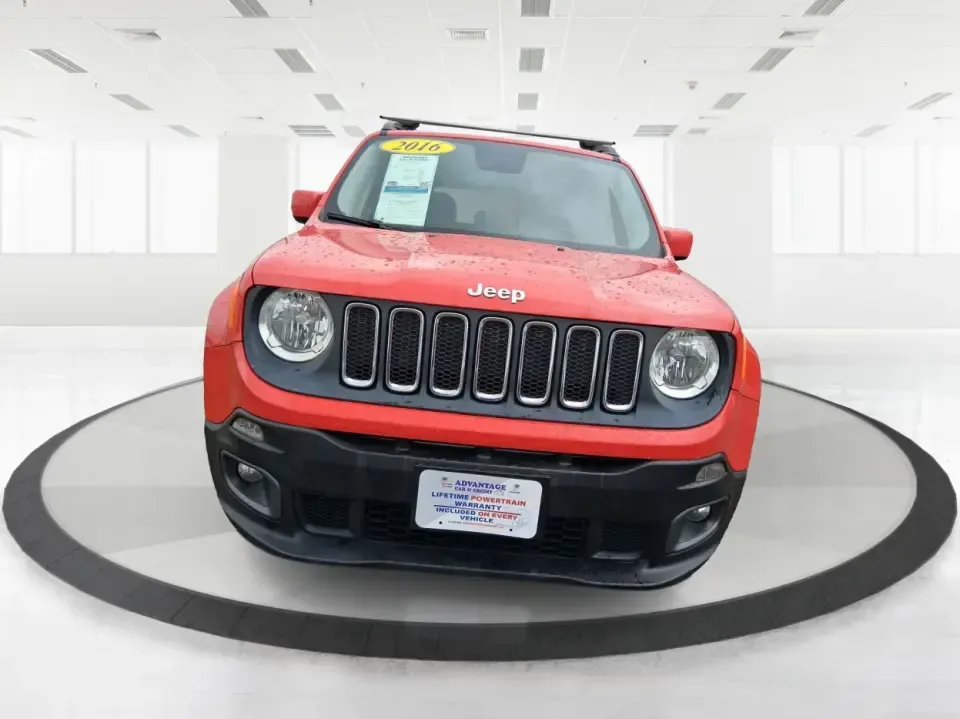 2016 Jeep Renegade Latitude (ZACCJBBT1GP) with an 2.4L L4 DOHC 16V engine, 6M transmission, located at 1184 Kauffman Ave, Fairborn, OH, 45324, (937) 908-9800, 39.807072, -84.030914 - Picture your next Ohio weekend: a quick commute from Fairborn to Wright-Patterson AFB during the week, then a spontaneous road trip to Yellow Springs or an afternoon exploring the trails near John Bryan State Park when the weather's perfect. This 2016 Jeep Renegade Latitude in bold Colorado Red is b - Photo#7
