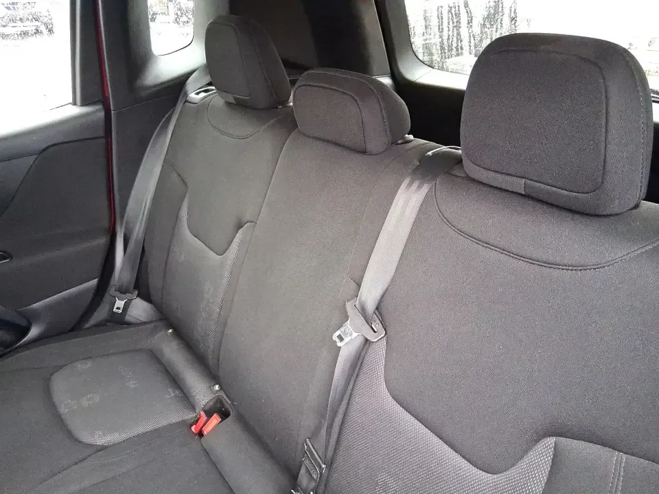 2016 Jeep Renegade Latitude (ZACCJBBT1GP) with an 2.4L L4 DOHC 16V engine, 6M transmission, located at 1184 Kauffman Ave, Fairborn, OH, 45324, (937) 908-9800, 39.807072, -84.030914 - Picture your next Ohio weekend: a quick commute from Fairborn to Wright-Patterson AFB during the week, then a spontaneous road trip to Yellow Springs or an afternoon exploring the trails near John Bryan State Park when the weather's perfect. This 2016 Jeep Renegade Latitude in bold Colorado Red is b - Photo#10