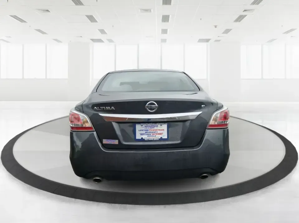 2015 Nissan Altima 2.5 S (1N4AL3APXFC) with an 2.5L I-4 DOHC engine, Continuously Variable Transmission transmission, located at 1184 Kauffman Ave, Fairborn, OH, 45324, (937) 908-9800, 39.807072, -84.030914 - Need a dependable daily driver for the I675 commute, WrightPatt runs, and quick weekend escapes to Yellow Springs? This 2015 Nissan Altima 2.5 S is built for real life in Fairborn-comfortable for long stretches on US35, easy to park around Downtown Fairborn, and efficient enough to keep your budget - Photo#3