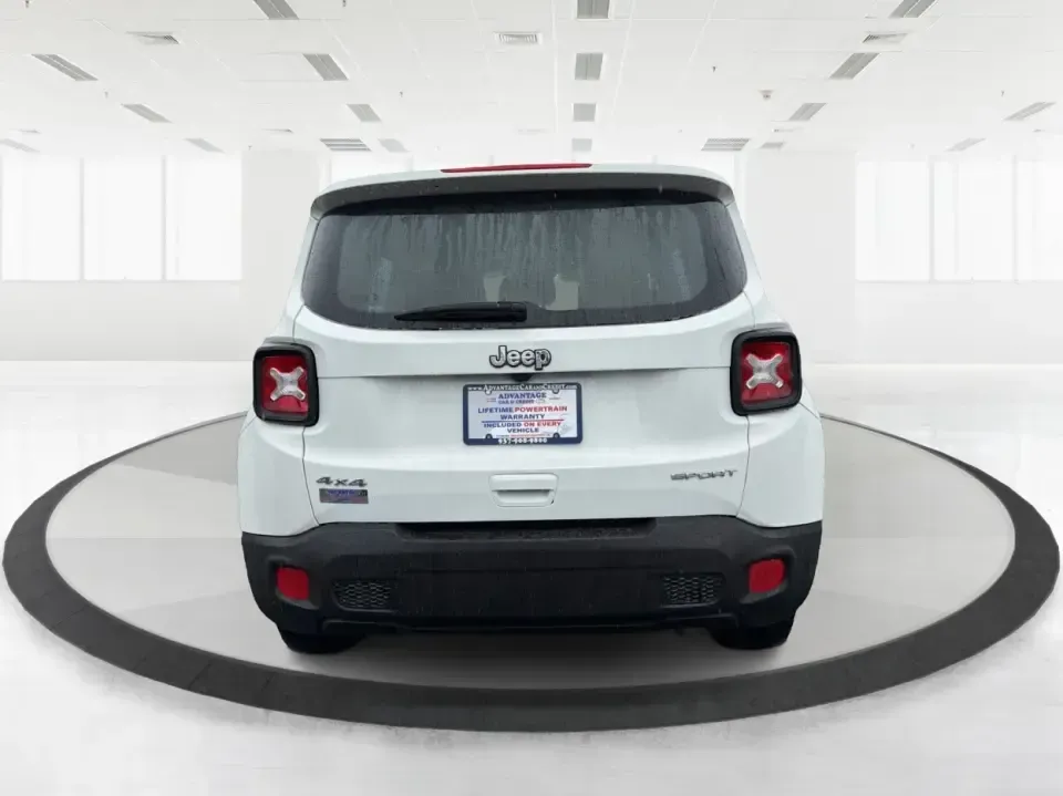 2018 Jeep Renegade Sport 4x4 (ZACCJBAB5JP) with an 2.4L L4 DOHC 16V engine, 6M transmission, located at 880 E. National Road, Vandalia, OH, 45377, (937) 908-9800, 39.891918, -84.183594 - Ready for weekend adventures at Englewood MetroPark, snowy commutes up I75, or a spontaneous road trip down U.S. Route 40? This 2018 Jeep Renegade Sport 4x4 is the kind of compact SUV that fits real life in Vandalia, OH-easy to park around town, confident when the weather turns, and versatile enough - Photo#3