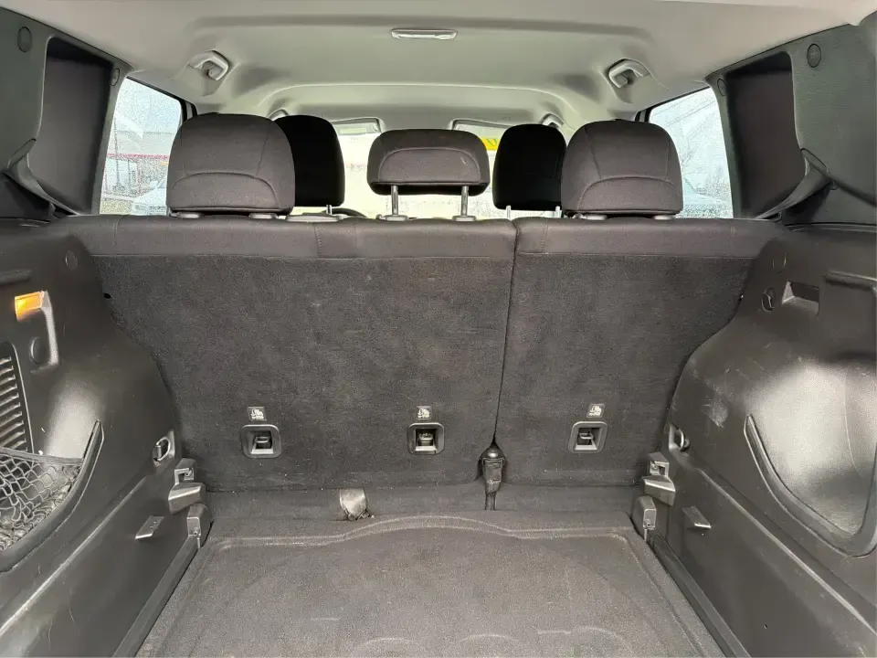 2018 Jeep Renegade Sport 4x4 (ZACCJBAB5JP) with an 2.4L L4 DOHC 16V engine, 6M transmission, located at 880 E. National Road, Vandalia, OH, 45377, (937) 908-9800, 39.891918, -84.183594 - Ready for weekend adventures at Englewood MetroPark, snowy commutes up I75, or a spontaneous road trip down U.S. Route 40? This 2018 Jeep Renegade Sport 4x4 is the kind of compact SUV that fits real life in Vandalia, OH-easy to park around town, confident when the weather turns, and versatile enough - Photo#12