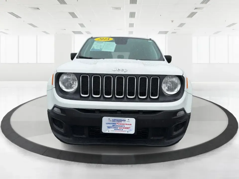 2018 Jeep Renegade Sport 4x4 (ZACCJBAB5JP) with an 2.4L L4 DOHC 16V engine, 6M transmission, located at 4508 South Dixie Dr, Moraine, OH, 45439, (937) 908-9800, 39.689976, -84.218452 - Ready for weekend adventures at Englewood MetroPark, snowy commutes up I75, or a spontaneous road trip down U.S. Route 40? This 2018 Jeep Renegade Sport 4x4 is the kind of compact SUV that fits real life in Vandalia, OH-easy to park around town, confident when the weather turns, and versatile enough - Photo#7