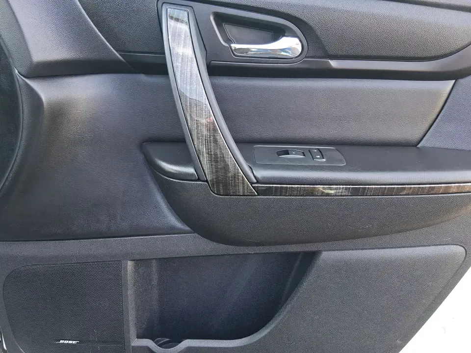 2017 GMC Acadia Base (1GKKVSKD1HJ) with an 3.6L V6 DOHC 24V engine, 6A transmission, located at 1951 S Dayton Lakeview Rd., New Carlisle, OH, 45344, (937) 908-9800, 39.890999, -84.050255 - Load up the family, point the hood toward I70, and make every mile feel easy in this 2017 GMC Acadia-an SUV that's built for real life in and around New Carlisle, Ohio. Whether you're doing school drop-offs, commuting toward Dayton, or planning a weekend run to Buck Creek State Park, this Acadia giv - Photo#20