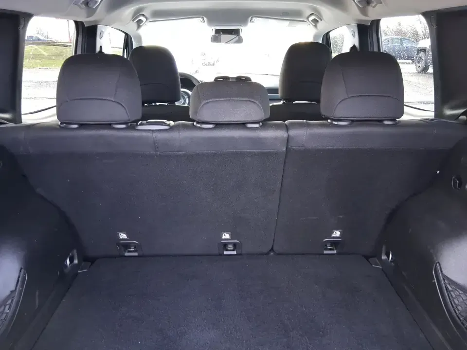 2020 Jeep Renegade Sport FWD (ZACNJAAB1LP) with an 2.4L L4 DOHC 16V engine, 9A transmission, located at 401 Woodman Dr, Riverside, OH, 45431, (937) 908-9800, 39.760899, -84.123421 - Weekend escapes to Eastwood MetroPark, a comfortable daily commute down I675, or shuttling the family between Riverside and Dayton-this 2020 Jeep Renegade Sport FWD is built for real life. With its compact-crossover size, higher driving position, and easy-to-park footprint, it fits right in whether- Photo#11