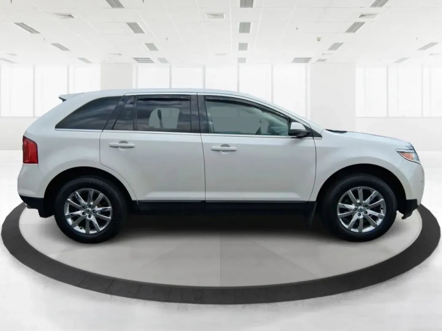 2014 Ford Edge Limited (2FMDK4KC9EB) with an 3.5L V-6 DOHC engine, located at 4508 South Dixie Dr, Moraine, OH, 45439, (937) 908-9800, 39.689976, -84.218452 - **Elevate Your Family Adventures with the 2014 Ford Edge Limited!**<br /> <br /> Are you ready to transform your daily commutes and weekend adventures? The 2014 Ford Edge Limited is the perfect SUV for families and those who love hitting the open road. With its spacious design, robust performance, a - Photo#1
