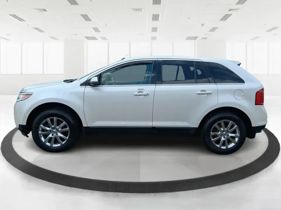 2014 Ford Edge Limited (2FMDK4KC9EB) with an 3.5L V-6 DOHC engine, 6-Speed Automatic transmission, located at 401 Woodman Dr, Riverside, OH, 45431, (937) 908-9800, 39.760899, -84.123421 - **Elevate Your Family Adventures with the 2014 Ford Edge Limited!**<br /> <br /> Are you ready to transform your daily commutes and weekend adventures? The 2014 Ford Edge Limited is the perfect SUV for families and those who love hitting the open road. With its spacious design, robust performance, a - Photo#5