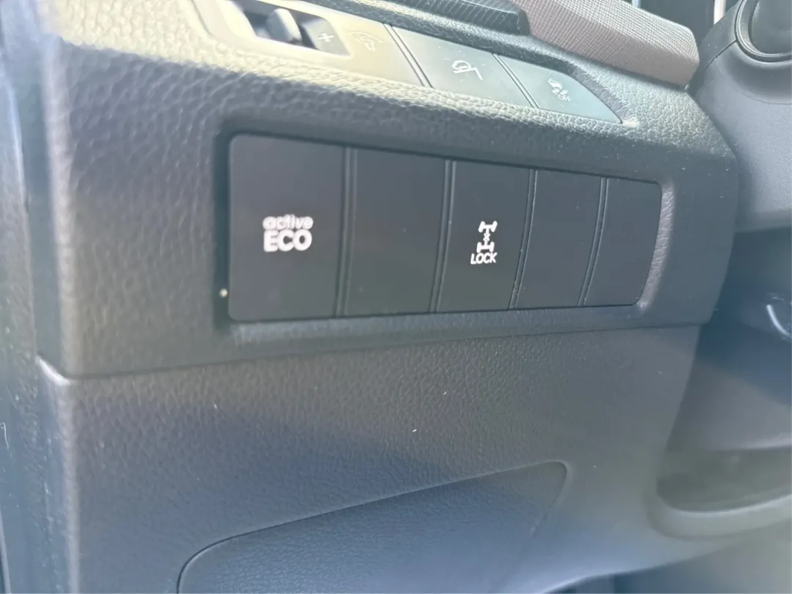 2013 Hyundai Santa Fe Sport (5XYZUDLB4DG) with an Theta II 2.4L I-4 gasoline direct injection engine, located at 401 Woodman Dr, Riverside, OH, 45431, (937) 908-9800, 39.760899, -84.123421 - **Adventure Awaits with the 2013 Hyundai Santa Fe Sport at Advantage Car and Credit Riverside!**<br /> <br /> Are you ready to elevate your family adventures or daily commutes with a perfect blend of style, comfort, and utility? Look no further than this stunning 2013 Hyundai Santa Fe Sport, availa - Photo#17