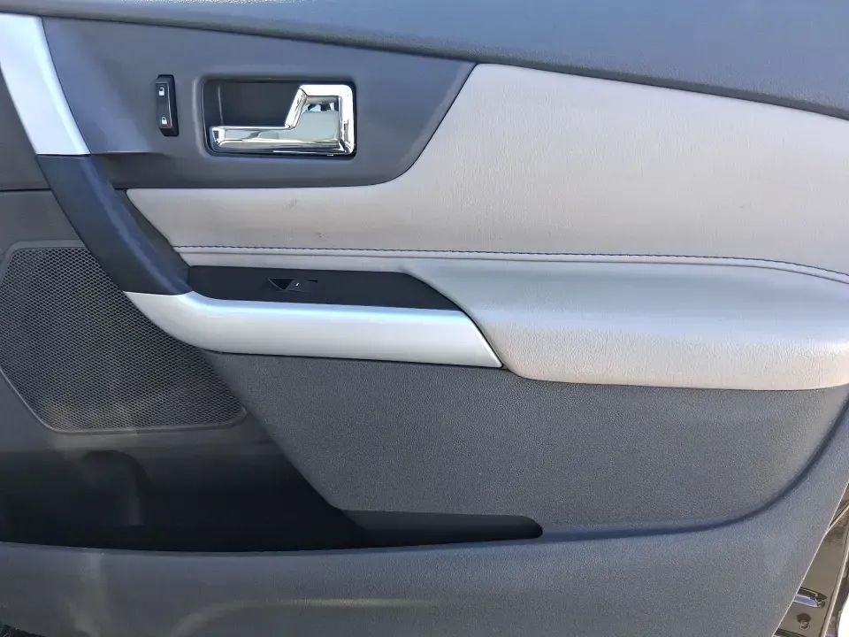 2014 Ford Edge SEL (2FMDK4JC8EB) with an 3.5L V-6 DOHC engine, 6-Speed Automatic transmission, located at 1184 Kauffman Ave, Fairborn, OH, 45324, (937) 908-9800, 39.807072, -84.030914 - Pack up the kids, load the groceries, or point the nose toward a weekend getaway-this 2014 Ford Edge SEL is the kind of SUV that fits real life in Fairborn. With confident all-weather capability and a comfortable, feature-rich cabin, it's ideal for commuters running I-675, families shuttling between - Photo#19