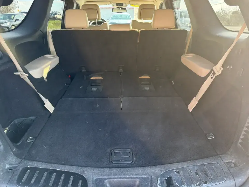 2013 Dodge Durango Citadel (1C4SDJET6DC) with an 5.7L V8 OHV 16V engine, 5-Speed Automatic transmission, located at 8750 N County Rd 25A, Piqua, OH, 45356, (937) 908-9800, 40.164391, -84.232513 - Need one SUV that can handle school drop-offs, I-75 commutes, and a loaded-up weekend trip to Indian Lake or a tailgate in Dayton-without giving up comfort or capability? This 2013 Dodge Durango Citadel in True Blue Pearlcoat is built for real-life Ohio driving, with confident 4WD/AWD traction, V8 p - Photo#12