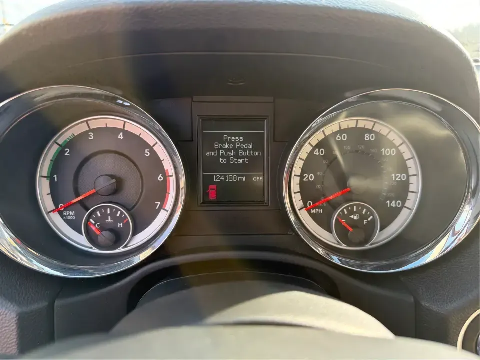 2013 Dodge Durango Citadel (1C4SDJET6DC) with an 5.7L V8 OHV 16V engine, 5-Speed Automatic transmission, located at 8750 N County Rd 25A, Piqua, OH, 45356, (937) 908-9800, 40.164391, -84.232513 - Need one SUV that can handle school drop-offs, I-75 commutes, and a loaded-up weekend trip to Indian Lake or a tailgate in Dayton-without giving up comfort or capability? This 2013 Dodge Durango Citadel in True Blue Pearlcoat is built for real-life Ohio driving, with confident 4WD/AWD traction, V8 p - Photo#15