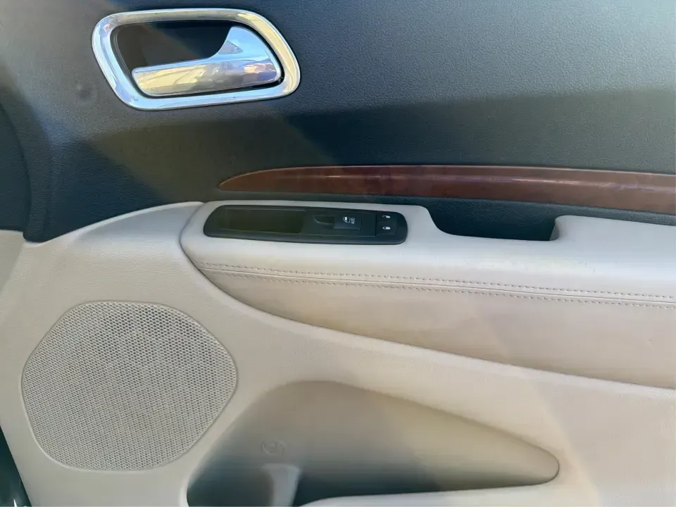 2013 Dodge Durango Citadel (1C4SDJET6DC) with an 5.7L V8 OHV 16V engine, 5-Speed Automatic transmission, located at 1951 S Dayton Lakeview Rd., New Carlisle, OH, 45344, (937) 908-9800, 39.890999, -84.050255 - Need one SUV that can handle school drop-offs, I-75 commutes, and a loaded-up weekend trip to Indian Lake or a tailgate in Dayton-without giving up comfort or capability? This 2013 Dodge Durango Citadel in True Blue Pearlcoat is built for real-life Ohio driving, with confident 4WD/AWD traction, V8 p - Photo#43