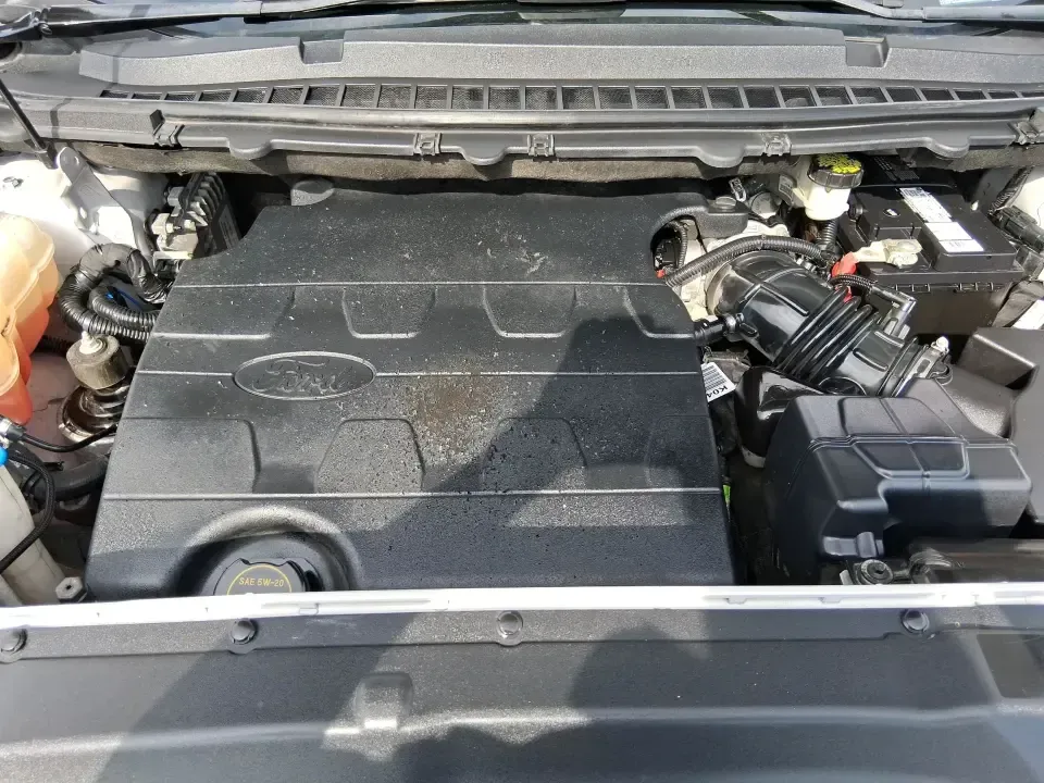 2016 Ford Edge SEL (2FMPK4J88GB) with an 3.5L V6 DOHC 24V engine, 6A transmission, located at 1099 N County Rd 25A , Troy, OH, 45373, (937) 908-9800, 40.057079, -84.212883 - Need one SUV that can handle school drop-offs, long commutes to Dayton, and spontaneous weekend getaways without feeling like a chore? This **2016 Ford Edge SEL** is built for real-life driving in and around **Xenia, Ohio**-with the comfort your family wants, the confidence you need in changing weat - Photo#11
