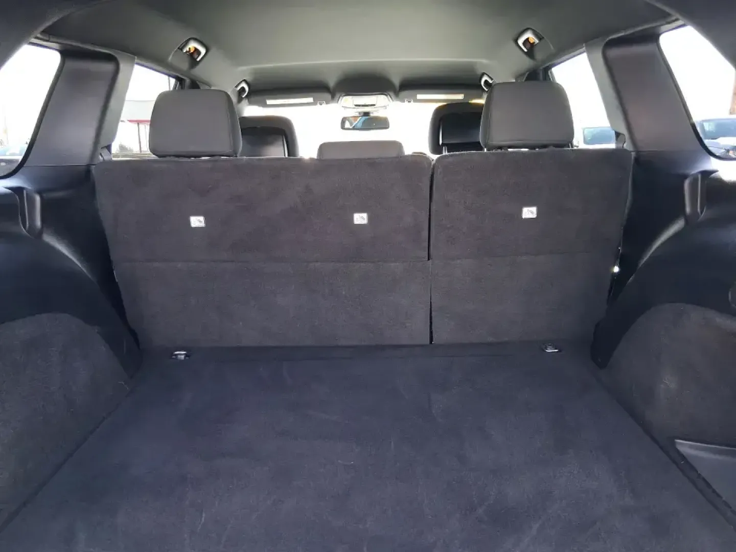 2015 Jeep Grand Cherokee Laredo (1C4RJFAG1FC) with an 3.6L V-6 DOHC engine, 8-Speed Automatic transmission, located at 8750 N County Rd 25A, Piqua, OH, 45356, (937) 908-9800, 40.164391, -84.232513 - Picture your next Ohio road trip: the family loaded up for a weekend at Indian Lake, a cooler in the back, and confidence on wet back roads or winter mornings. This 2015 Jeep Grand Cherokee Laredo is built for drivers who want everyday comfort with true SUV capability-perfect for long commutes, scho - Photo#12