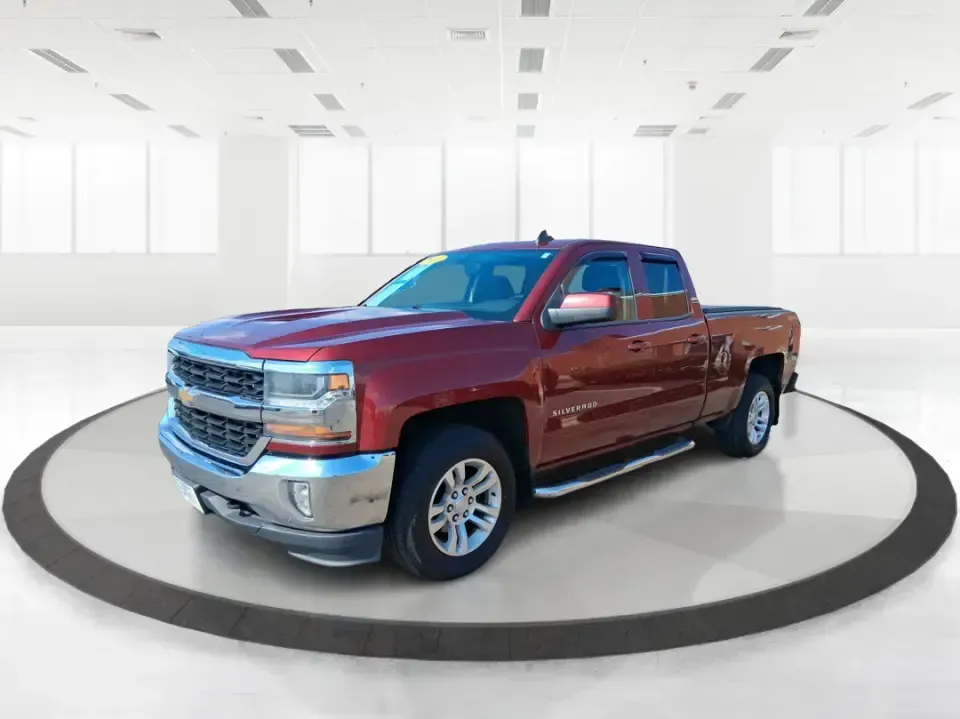 2016 Chevrolet Silverado 1500 1LT (1GCVKRECXGZ) with an EcoTec3 4.3L V-6 gasoline direct injection engine, 6A transmission, located at 8750 N County Rd 25A, Piqua, OH, 45356, (937) 908-9800, 40.164391, -84.232513 - Picture your next weekend: the truck is loaded up for a run to Indian Lake, you've got room for friends in the Double Cab, and there's still plenty of bed space for camping gear, a mower, or that Marketplace find you've been chasing. This 2016 Chevrolet Silverado 1500 1LT 4WD in eye-catching Siren R - Photo#8