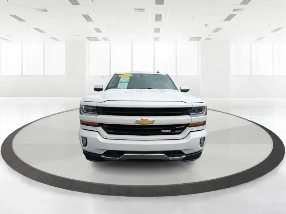 2017 Chevrolet Silverado 1500 2LT (3GCUKREH9HG) with an 4.3L V6 OHV 12V engine, 6A transmission, located at 1184 Kauffman Ave, Fairborn, OH, 45324, (937) 908-9800, 39.807072, -84.030914 - Need a truck that can handle weekday work runs, weekend projects, and spontaneous road trips out toward Caesar Creek or up I75 without feeling like a compromise? This 2017 Chevrolet Silverado 1500 2LT Crew Cab 4WD is built for real life in the Miami Valley-roomy enough for friends or family, strong - Photo#7