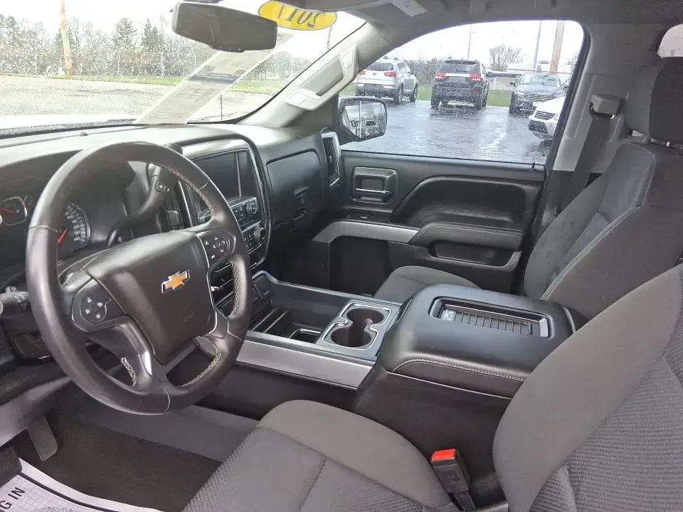 2017 Chevrolet Silverado 1500 2LT (3GCUKREH9HG) with an 4.3L V6 OHV 12V engine, 6A transmission, located at 1184 Kauffman Ave, Fairborn, OH, 45324, (937) 908-9800, 39.807072, -84.030914 - Need a truck that can handle weekday work runs, weekend projects, and spontaneous road trips out toward Caesar Creek or up I75 without feeling like a compromise? This 2017 Chevrolet Silverado 1500 2LT Crew Cab 4WD is built for real life in the Miami Valley-roomy enough for friends or family, strong - Photo#9