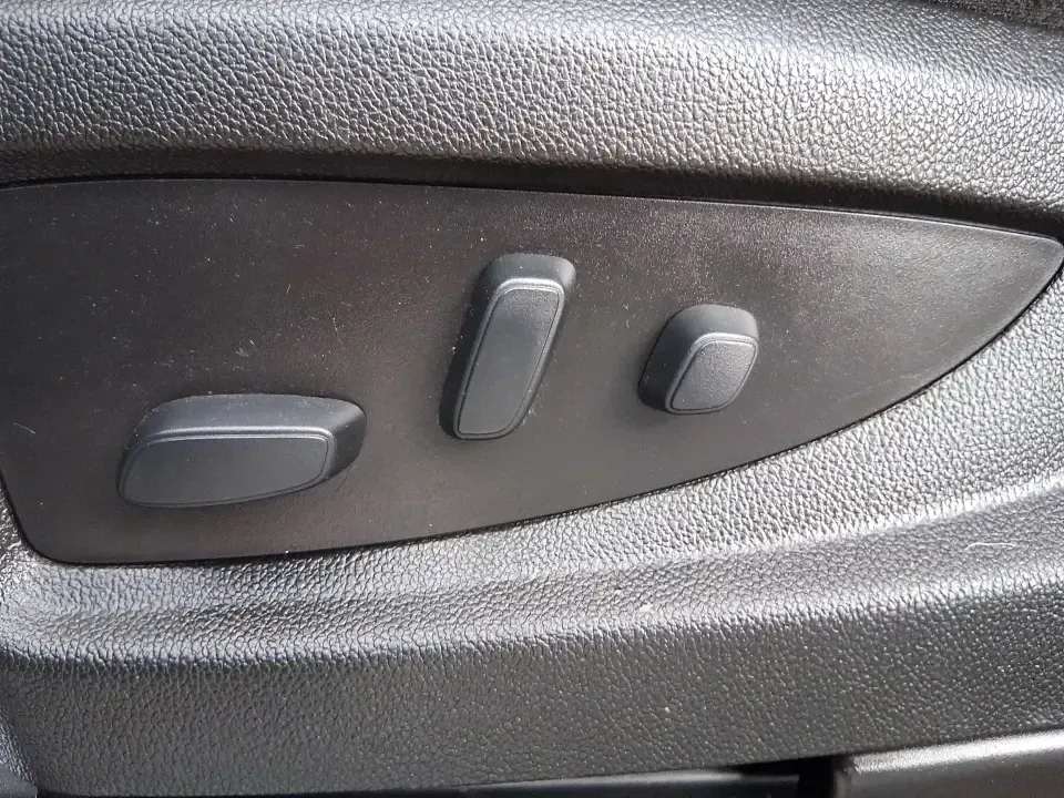 2017 Chevrolet Silverado 1500 2LT (3GCUKREH9HG) with an 4.3L V6 OHV 12V engine, 6A transmission, located at 1184 Kauffman Ave, Fairborn, OH, 45324, (937) 908-9800, 39.807072, -84.030914 - Need a truck that can handle weekday work runs, weekend projects, and spontaneous road trips out toward Caesar Creek or up I75 without feeling like a compromise? This 2017 Chevrolet Silverado 1500 2LT Crew Cab 4WD is built for real life in the Miami Valley-roomy enough for friends or family, strong - Photo#17