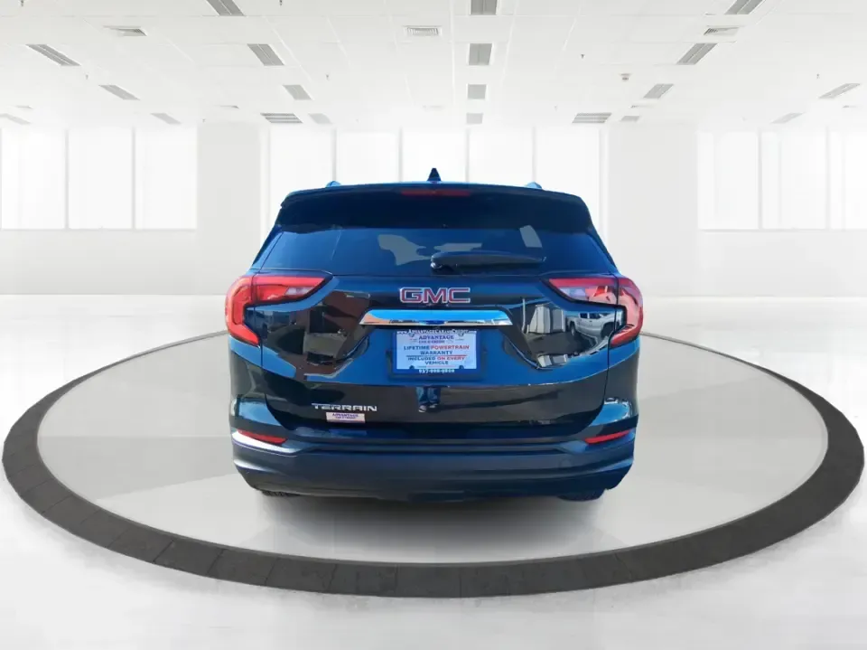 2018 GMC Terrain SLE (3GKALMEV3JL) with an 1.4L L4 DOHC 16V TURBO engine, 6A transmission, located at 1184 Kauffman Ave, Fairborn, OH, 45324, (937) 908-9800, 39.807072, -84.030914 - Need one SUV that can handle the weekday commute, the school drop-off line, and a spontaneous weekend escape to John Bryan State Park? This 2018 GMC Terrain SLE is built for real life in Fairborn-easy to park, comfortable for long drives, and versatile enough for groceries, gear, and everything in b - Photo#3