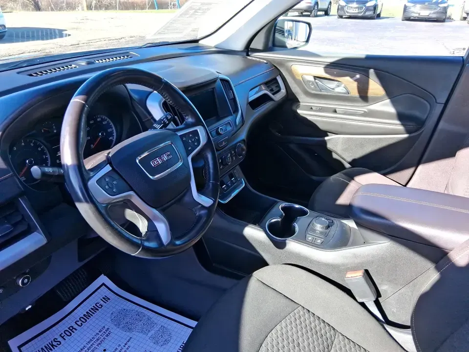 2018 GMC Terrain SLE (3GKALMEV3JL) with an 1.4L L4 DOHC 16V TURBO engine, 6A transmission, located at 1230 East Main St, Xenia, OH, 45385, (937) 908-9800, 39.688026, -83.910172 - Need a smart, comfortable SUV for the daily commute from Xenia to Beavercreek or Dayton, school drop-offs near Shawnee Park, and weekend runs out toward Caesar Creek State Park? This 2018 GMC Terrain SLE is built for real life-easy to park, roomy enough for five, and efficient for everyday driving-w- Photo#9